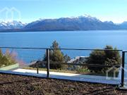 Venta casa cabaña con costa de lago, piscina y marina