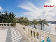 Venta Casa Cabos del Lago 7 ambientes al agua