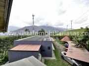 Venta Casa Campestre, Chalet, 3 Apartamentos, Bajo...