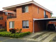 Casa en Venta en El Castillo, Jamundí