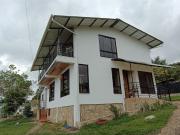 Venta casa campestre nueva en Fusagasugá: 1.100 m²