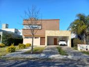 venta casa Campos de Esther tres dormitorios permuta