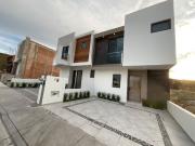 Venta casa Cañadas del bosque a unos pasos del area...