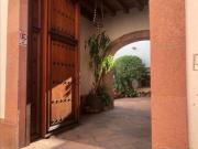 VENTA CASA CENTRO HISTORICO QUERETARO IDEAL PARA HOTEL...