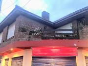 Venta Casa Chalet 4 Ambientes AV. FORTUNATO DE LA PLAZA...