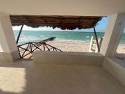 Venta casa Chelem 2 niveles Frente al Mar de 10 de...