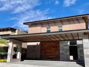 VENTA CASA CLUB ALTOZANO MORELIA