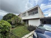 VENTA CASA COLINAS DE BELLO MONTE T 530MTS2 C 270 MTS2...