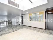 Venta Casa Comercial en el Sector de Guayacanes/El...