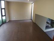 VENTA CASA CON 3 TERRAZAS PARA REMODELAR EN LOMAS DE...