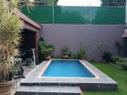 VENTA CASA CON ALBERCA EN ZONA DORADA