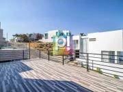 VENTA CASA CON ALBERCA, ROOF GARDEN Y JARDÍN BURGOS...