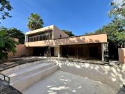 Venta casa con amplio terreno en col mexico norte, merida