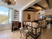 Venta Casa con Balcón y Terraza