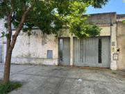 Venta Casa con cochera Mataderos