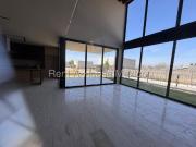 VENTA Casa con cuarto de servicio, estudio, 3 recámaras....