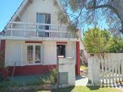 Venta Casa con Departamento en Quequén
