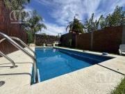 Venta casa 3 ambientes Fondo con pileta gimnasio Lanús Oeste