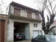 VENTA CASA con GALPON en Lamadrid al 2774 A. MUY BUEN ESTADO