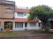 VENTA CASA CON GARAJE Y PATIO LA PAZ 3300 Retasada