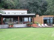 Venta casa con hermosa vista Valle de Bravo