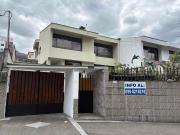 venta casa con jardín 2 plantas 4 habitaciones más...