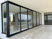 VENTA CASA CON JARDIN EN BOSQUE REAL