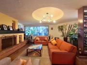 Venta casa con jardín en Bosques de la Herradura