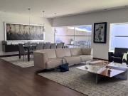 VENTA CASA CON JARDÍN EN LOMAS DE BEZARES