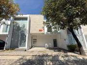 VENTA CASA CON JARDÍN EN PARQUE CUERNAVACA LOMAS DE...