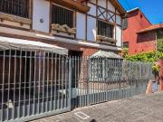 VENTA CASA CON JARDIN PILETA COCHERAS. SAN ISIDRO