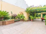 VENTA CASA CON PARQUE Y QUINCHO EN LOMAS DE ZAMORA