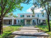 VENTA CASA CON PILETA ESTANCIAS DEL PILAR