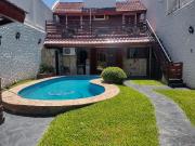 VENTA CASA CON PILETA GARAGE QUINCHO VILLA LUGANO