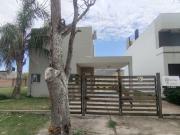 Venta casa con pileta. Tierra de Sueños 3. Roldán