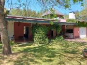 Venta Casa con pileta tipo Chacra en club de campo Haras...