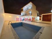Venta Casa Con Piscina En Las Lomas De Huanchaco