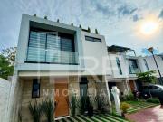 VENTA CASA CON ROOF GARDEN EN EL FORTIN ZAPOPAN