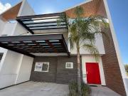 Venta casa Condesa Juriquilla uno de los condominios más...