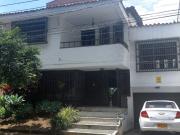 Venta Casa Conquistadores Medellín 350 Mts2 lote de 225 mts2