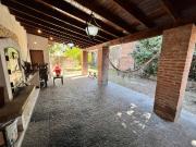 Venta Casa c/Parque, quincho, cochera. Lanús Oeste