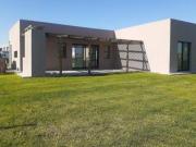 Venta Casa c/Renta hasta 2026 en Barrio Manuel Belgrano...