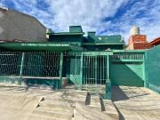 VENTA CASA CUATRO DORMITORIOS CON COCHERA STA. GENOVEVA...