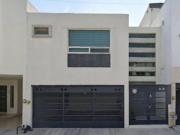 VENTA CASA CUMBRES ELITE MONTERREY NUEVO LEON