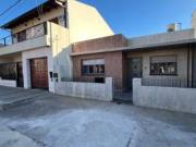 VENTA Casa de 2 dormitorios reciclada en Pedro Lino...