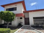 VENTA | Casa de 347m2 con 3Rec, 3½Baños, Jurica, Qro