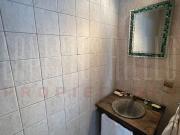 VENTA CASA DE 3 AMBIENTES CON COCHERA, PARQUE Y PILETA,...