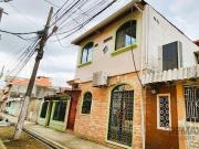 VENTA CASA DE 3 DEPARTAMENTOS EN MARTHA DE ROLDOS