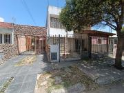 VENTA CASA DE 3 DORMITORIOS EN BARRIO AYACUCHO