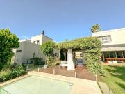 VENTA CASA DE 3 DORMITORIOS EN MIRAFLORES